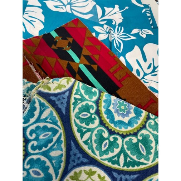 Assorted Colorful Printed Fabric Scrap Bundle Cottons Sewing Quilting - Picture 6 of 6